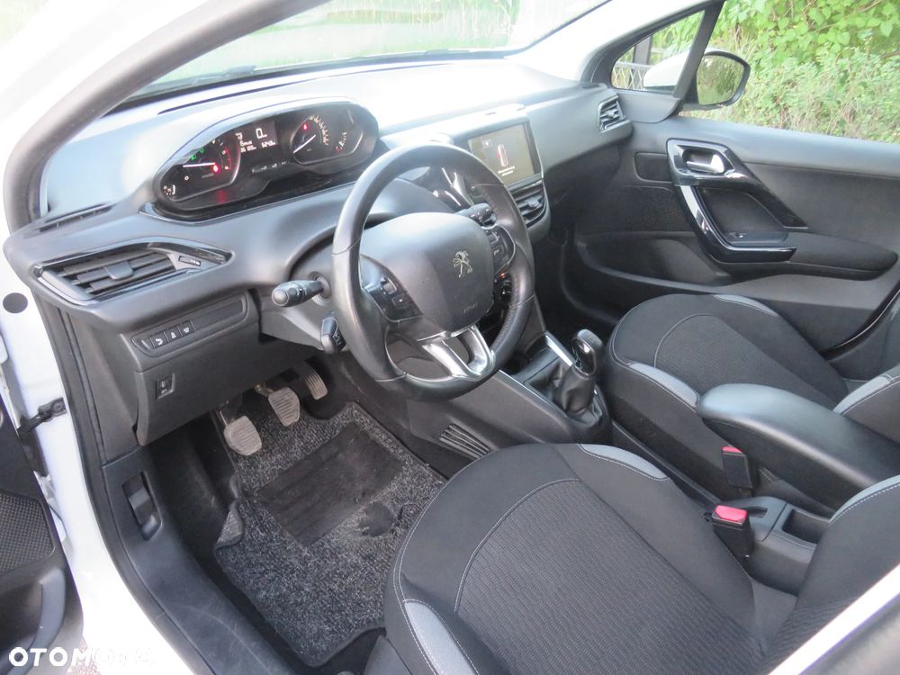 Peugeot 208 1.6 BlueHDi Active - 10