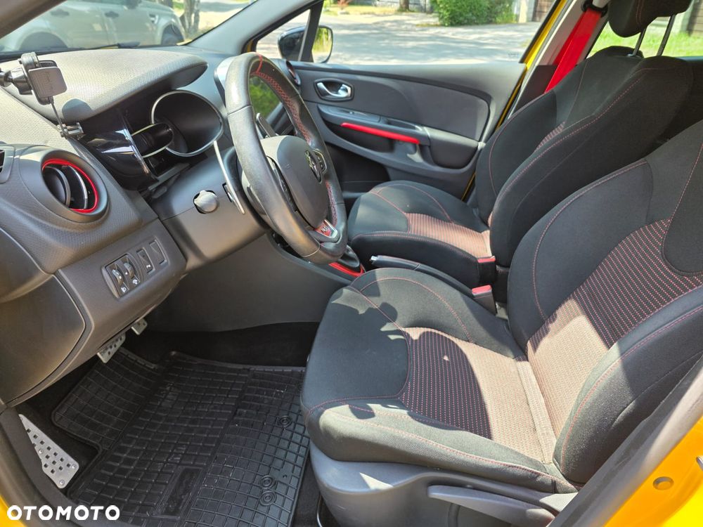 Renault Clio TCe 200 EDC Sport R.S - 19