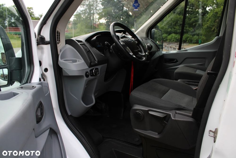 Ford Transit - 8
