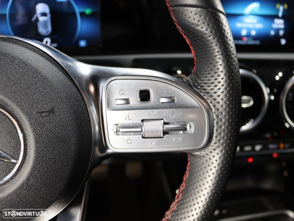 Mercedes-Benz A 180 d AMG Line - 25