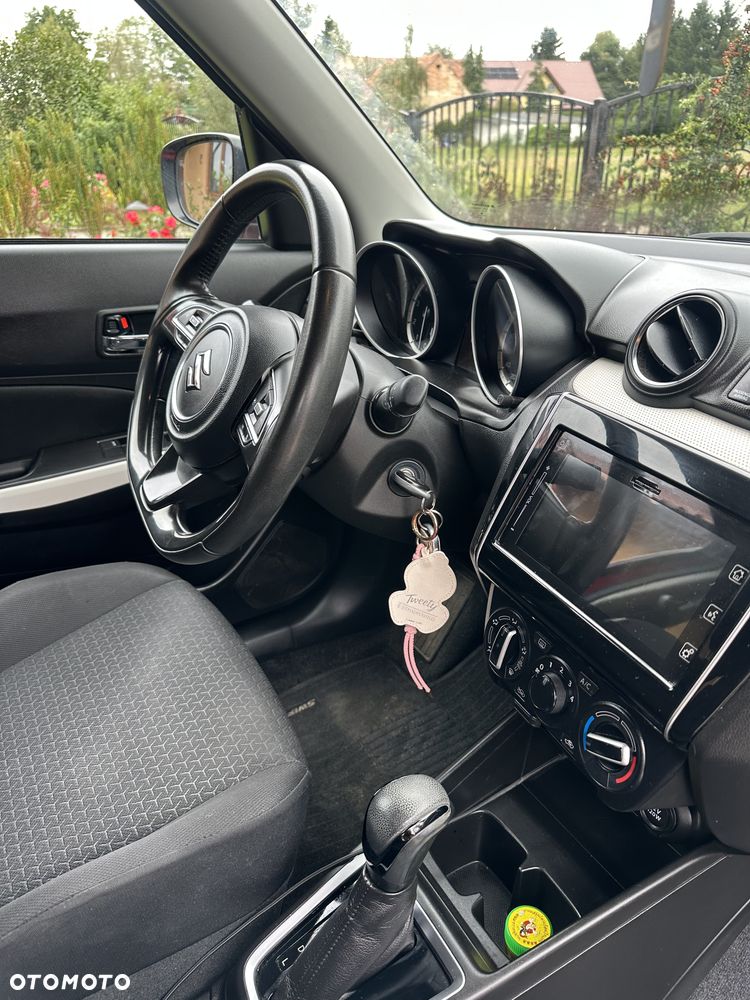 Suzuki Swift 1.2 Dualjet SHVS Premium Plus CVT - 16
