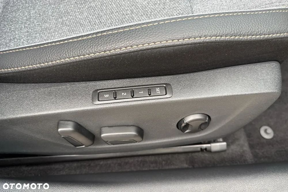 Skoda Octavia 1.5 TSI mHEV Drive Selection DSG - 22