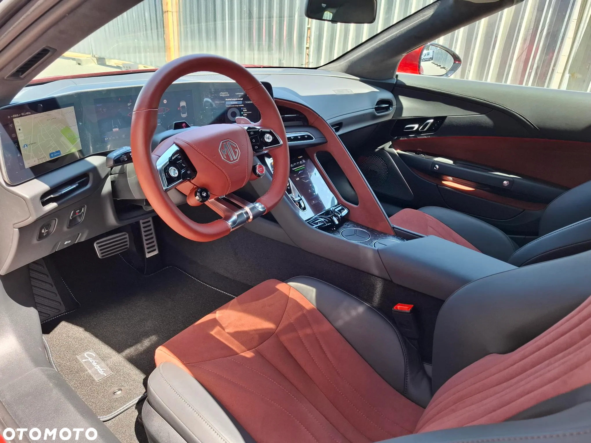 MG Cyberster 77kWh AWD Czarny Dach - 11