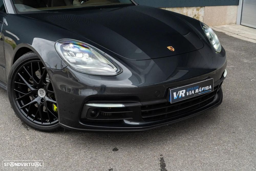Porsche Panamera Sport Turismo 4 E-Hybrid Platinum Edition PDLS - 36