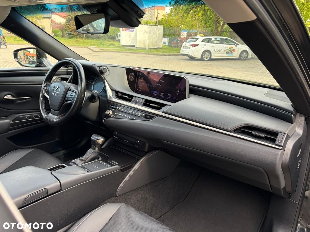 Lexus ES 300h Elegance - 18