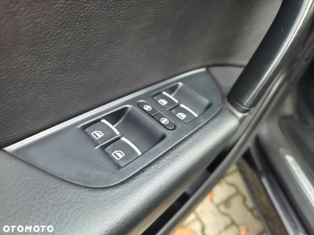 Volkswagen Touareg 3.0 V6 TDI BMT R-Style - 25