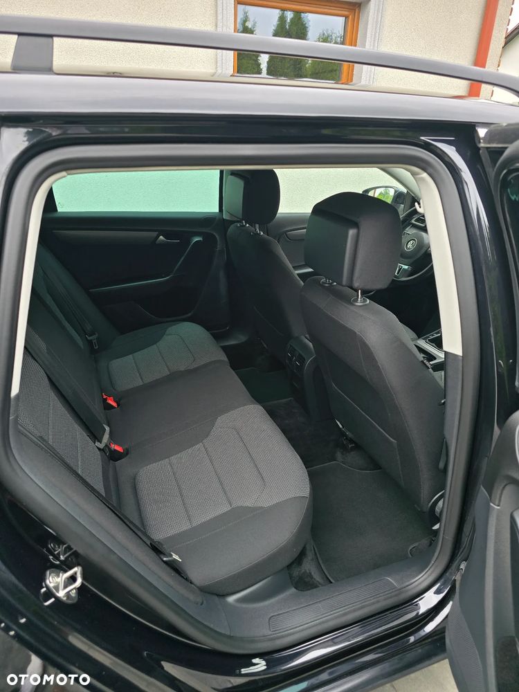 Volkswagen Passat - 9