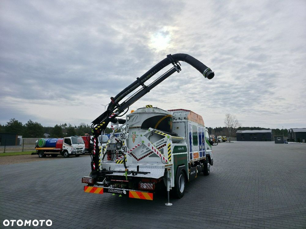 Mitsubishi CANTER odkurzacz koparka ssąca substancje sypkie CITY SAUGER - 28