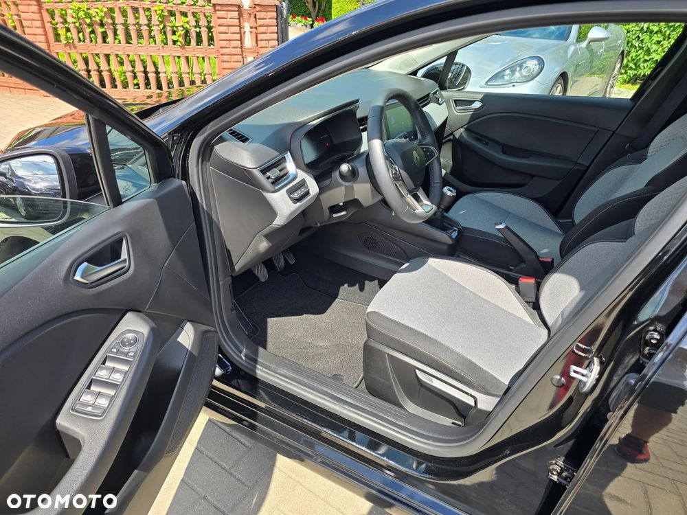 Renault Clio - 8