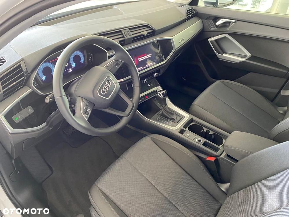 Audi Q3 35 TFSI Advanced S tronic - 4