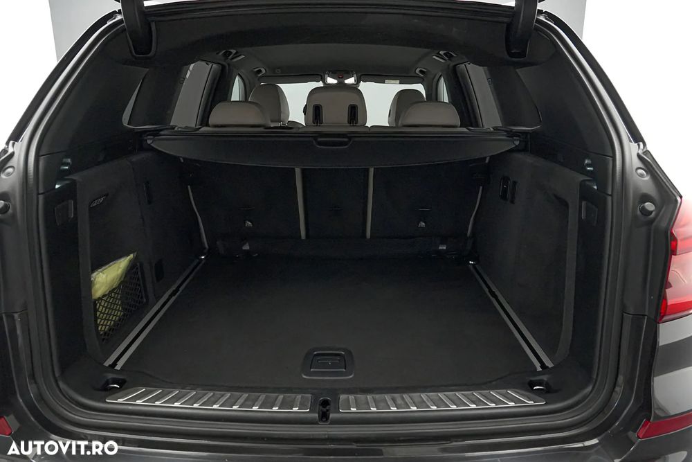 BMW X3 xDrive20d AT Luxury Line - 24