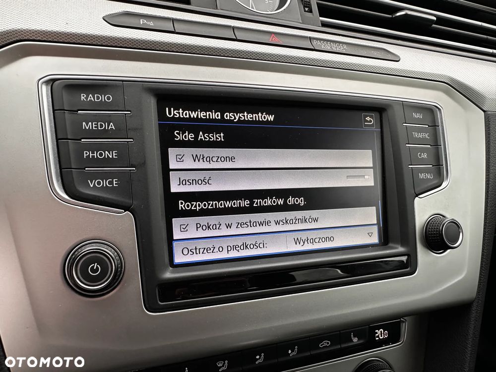 Volkswagen Passat 1.6 TDI (BlueMotion Technology) DSG Comfortline - 37