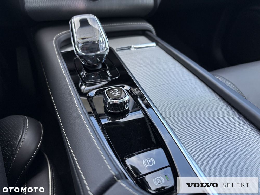 Volvo XC 90 - 22
