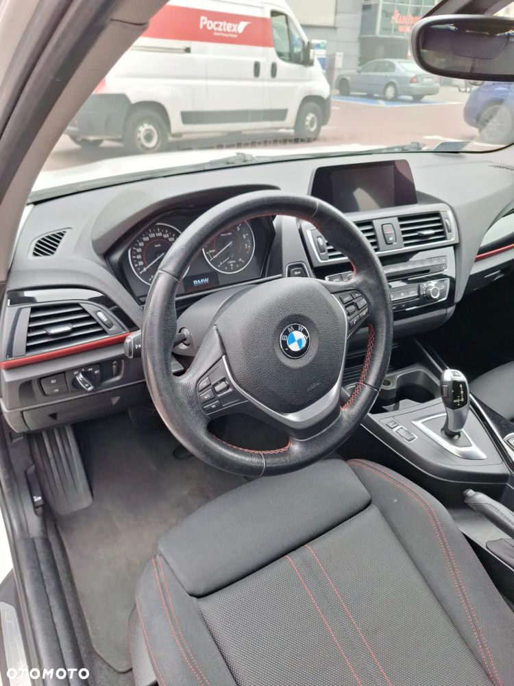 BMW Seria 1 118i Sport Line Shadow - 25