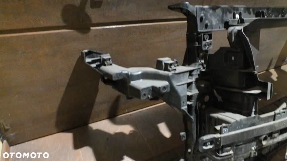 Pas przedni belka czujnik Kia Sorento III - 2