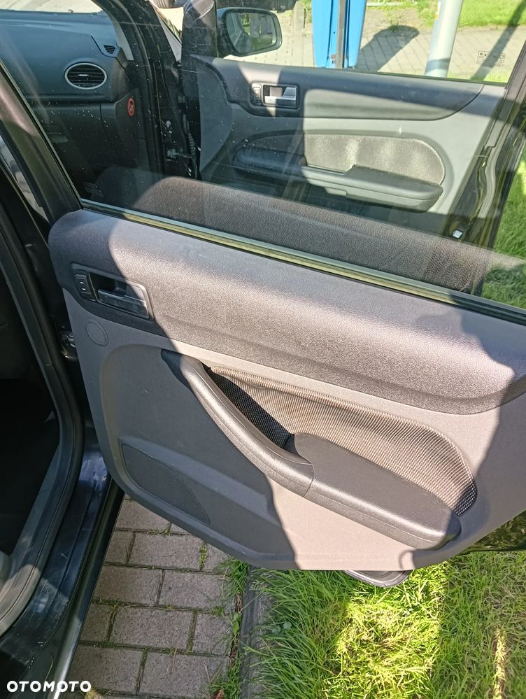 Ford Focus 2.0 Platinium X - 20