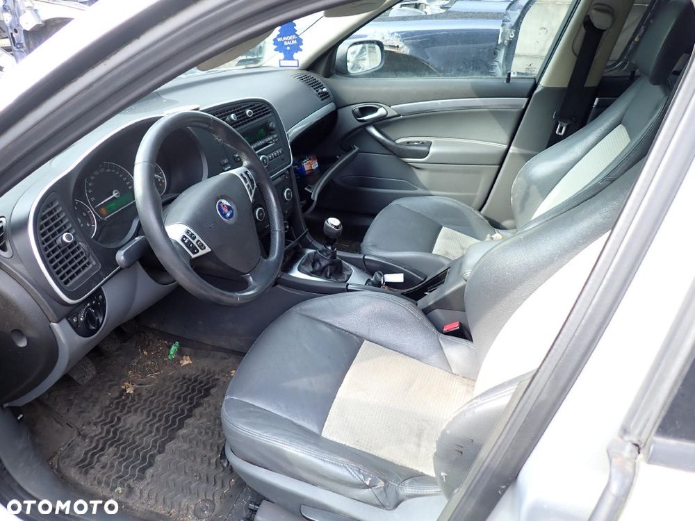 CZĘŚCI - Saab 9-3 II 1,9 TiD 150KM Z19DTH FILM Kombi F40 lakier 268 / K05 2007r. INDEX - 9950 - 7