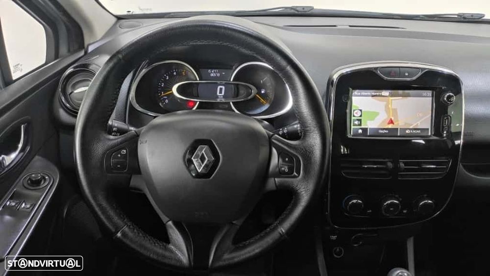Renault Clio Sport Tourer 1.5 dCi Dynamique S - 26