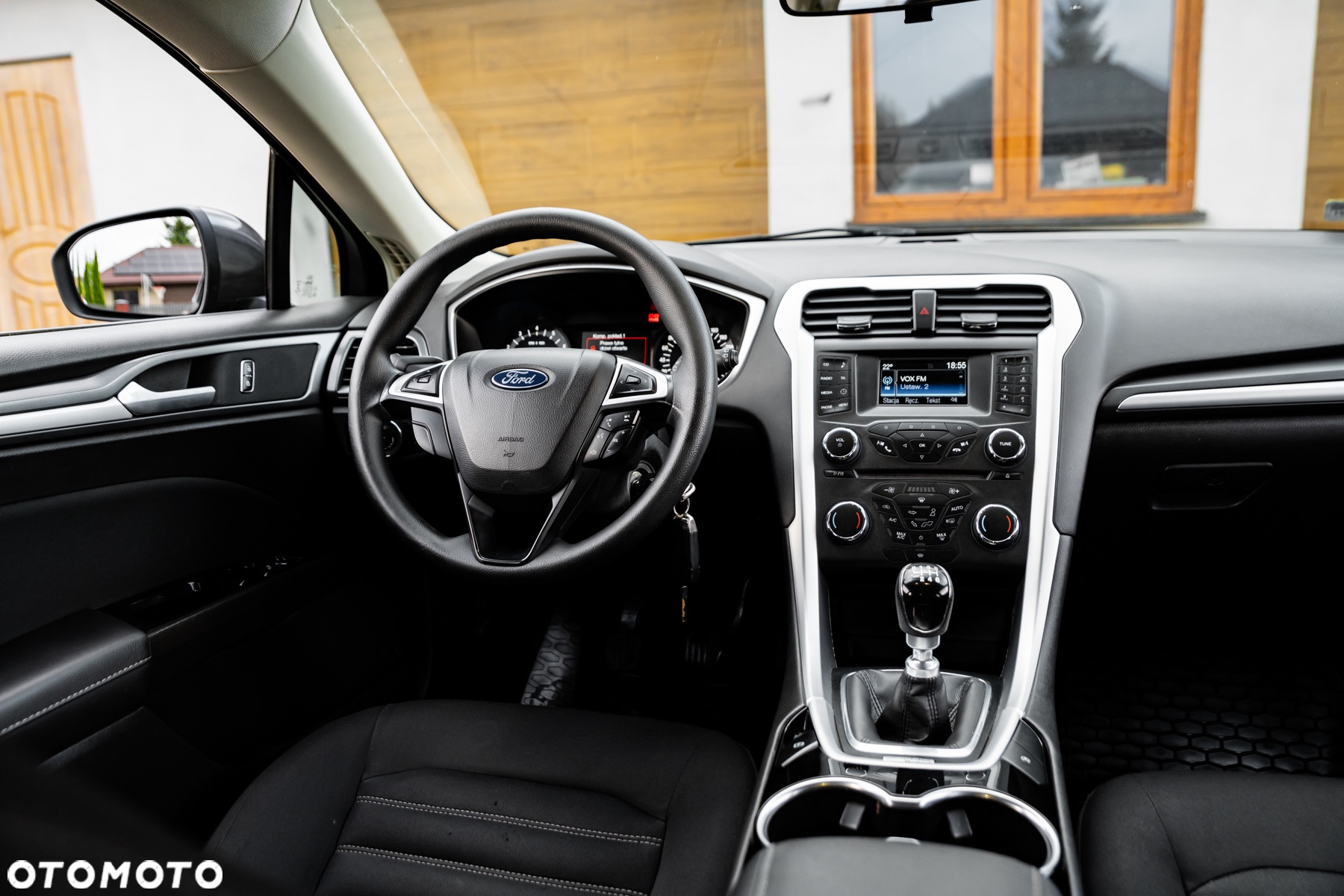 Ford Mondeo 1.5 EcoBoost Ambiente - 27