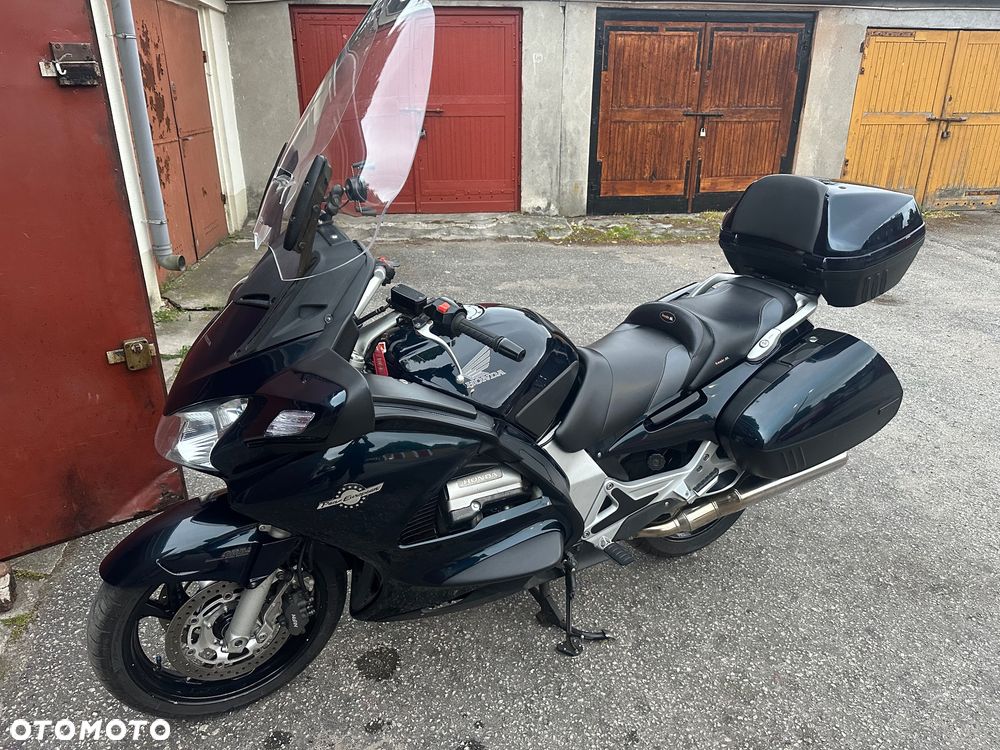 Honda ST - 7