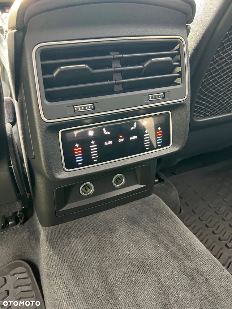 Audi SQ8 - 15