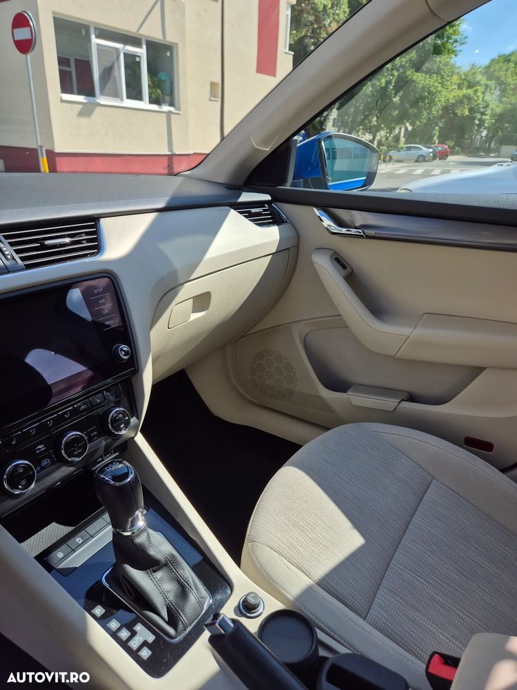 Skoda Octavia 1.5 TSI DSG Style - 7