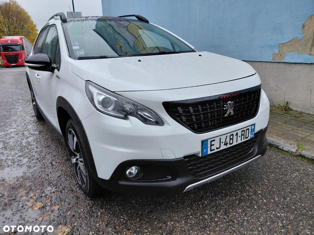 Peugeot 2008 - 8