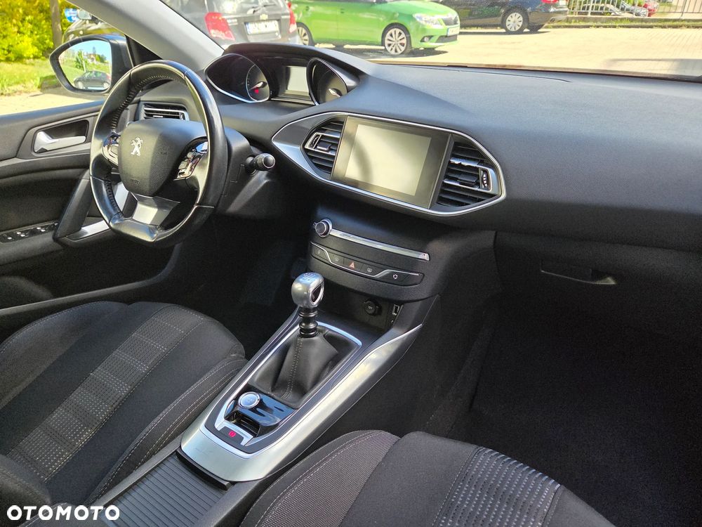 Peugeot 308 1.2 PureTech Active S&S - 11