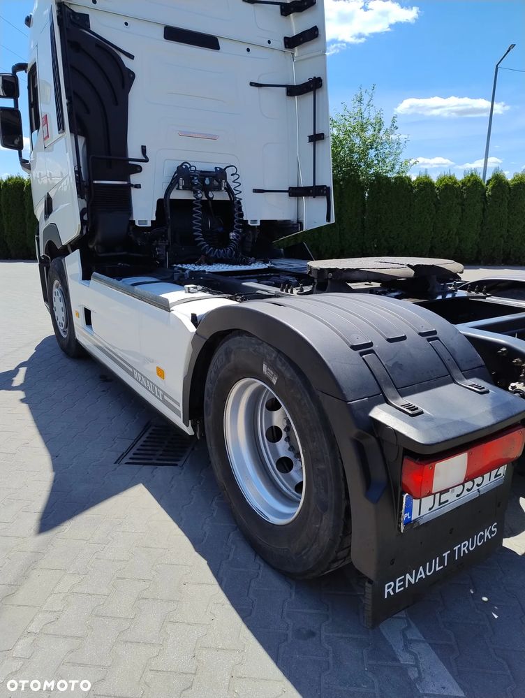Renault T - 15