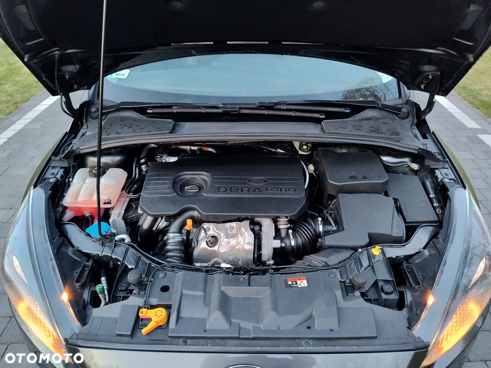 Ford Focus 1.5 TDCi SYNC Edition - 16
