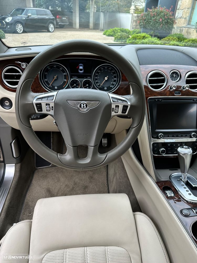 Bentley Continental GT W12 - 10