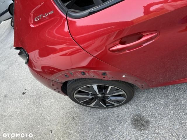 Peugeot 208 PureTech 130 EAT8 Allure - 11