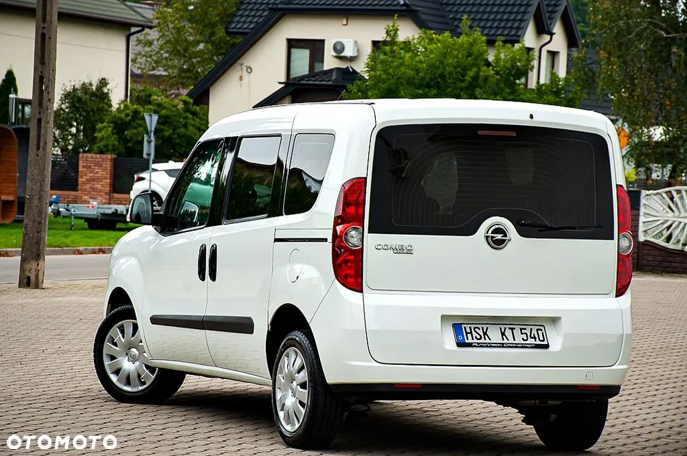 Opel Combo 1.4 Cosmo Eu6 - 7
