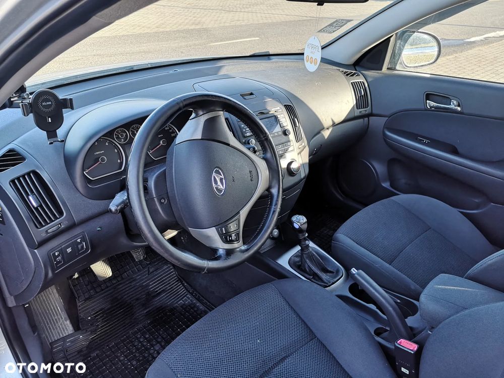 Hyundai i30 1.6 CRDi Premium - 8