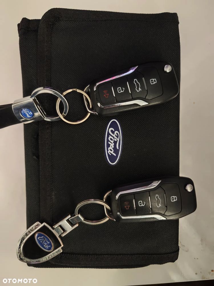 Ford Escape - 9