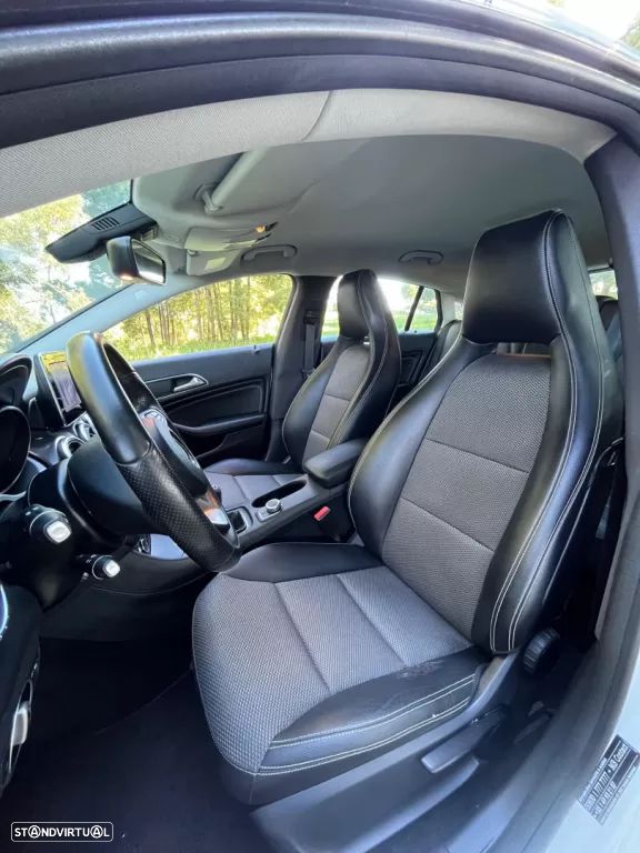 Mercedes-Benz CLA 200 - 9