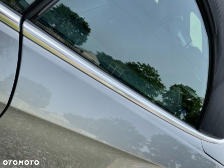 Mercedes E 207 cabrio listwa szyby przedniej przód zgarniajace chrom - 3