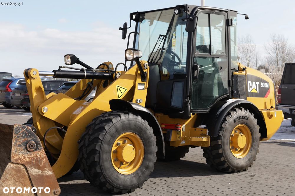 Caterpillar CAT 906M - 15