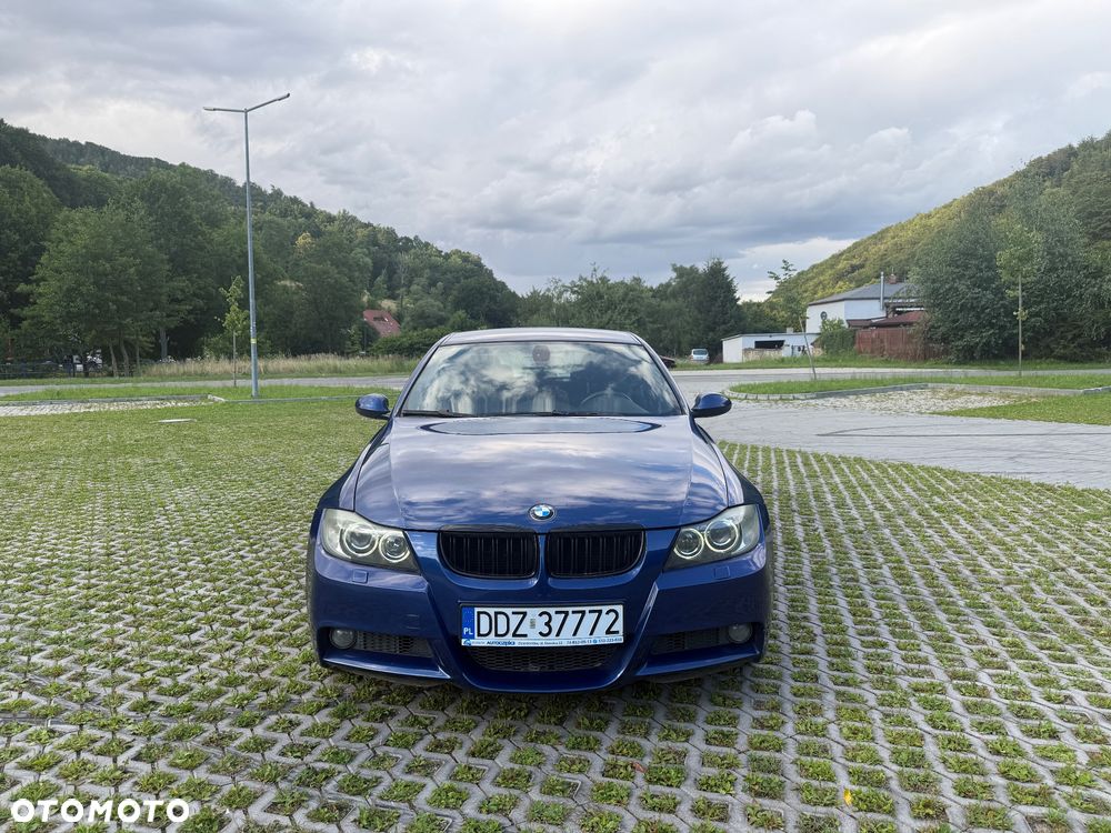 BMW Seria 3 318i - 1