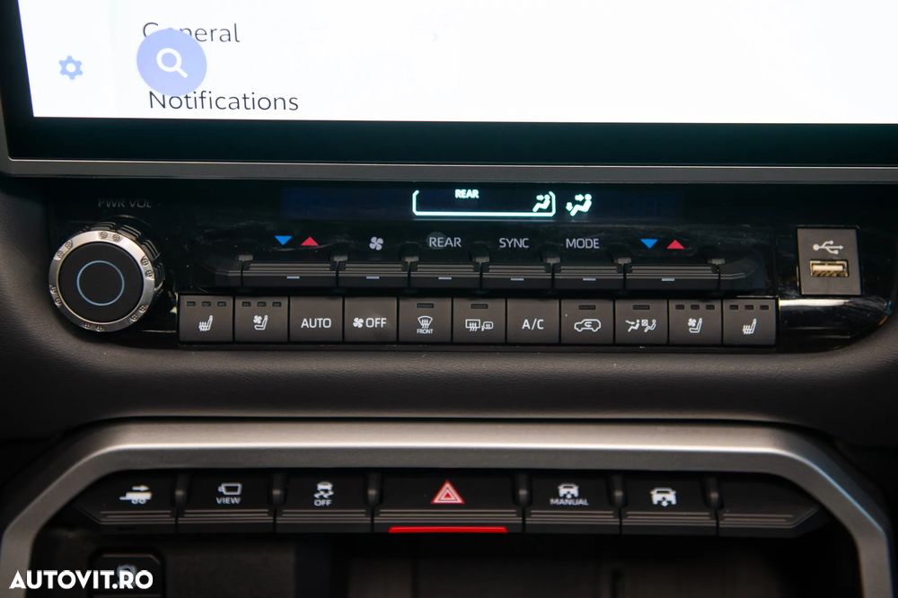 Toyota Sequoia - 29