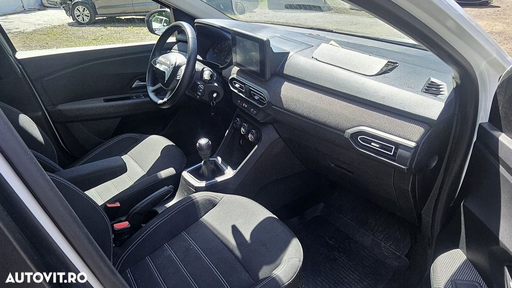 Dacia Logan TCe 90 MT5 Comfort - 12
