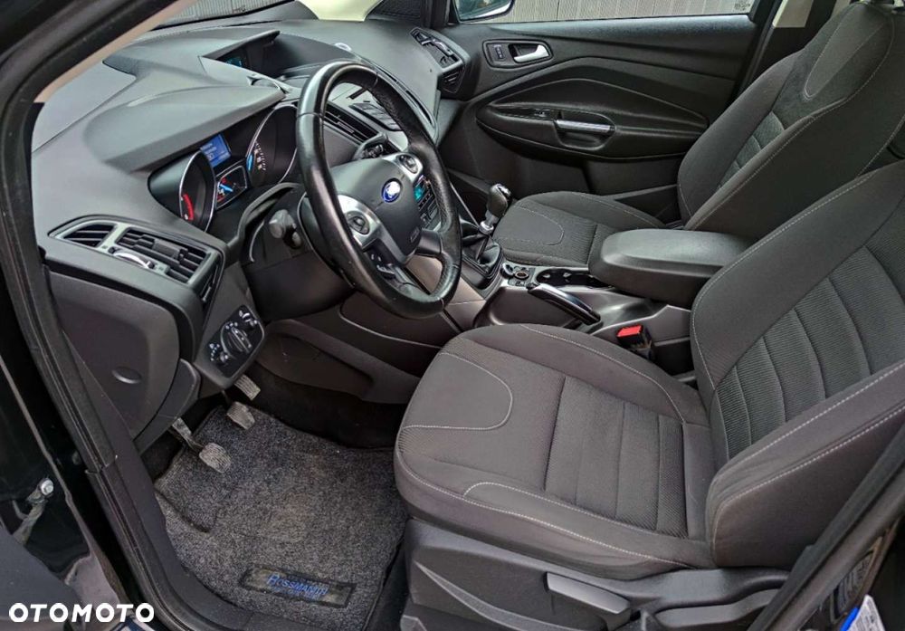 Ford Kuga 2.0 TDCi 4x4 Trend - 13