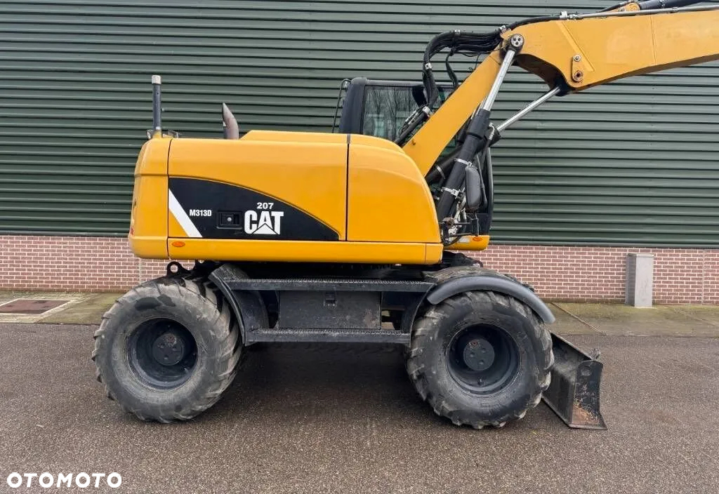 Caterpillar M313D - 5