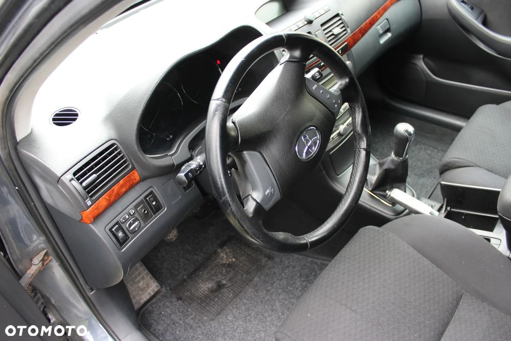 Toyota Avensis 2.0 VVT-i Prestige Premium - 12