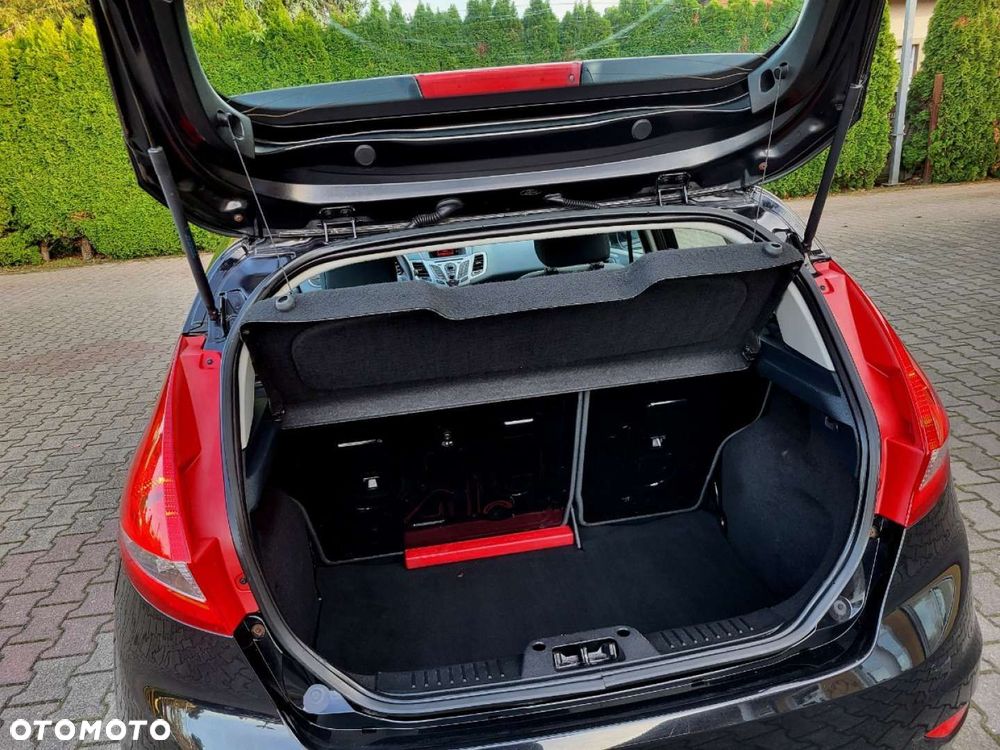Ford Fiesta - 21