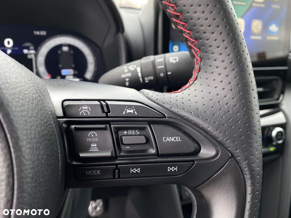 Toyota Yaris Cross Hybrid 1.5 GR Sport - 24