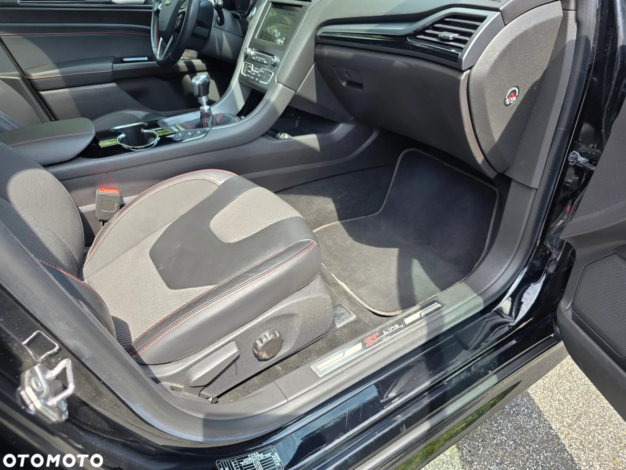 Ford Mondeo 1.5 EcoBoost ST-Line X - 17