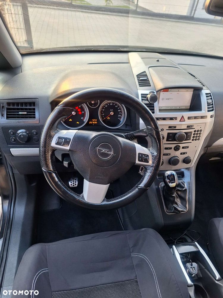 Opel Zafira - 6