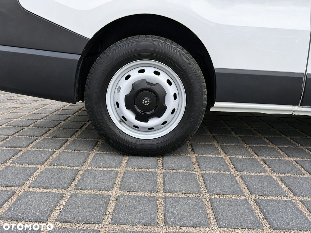 Opel Vivaro - 29