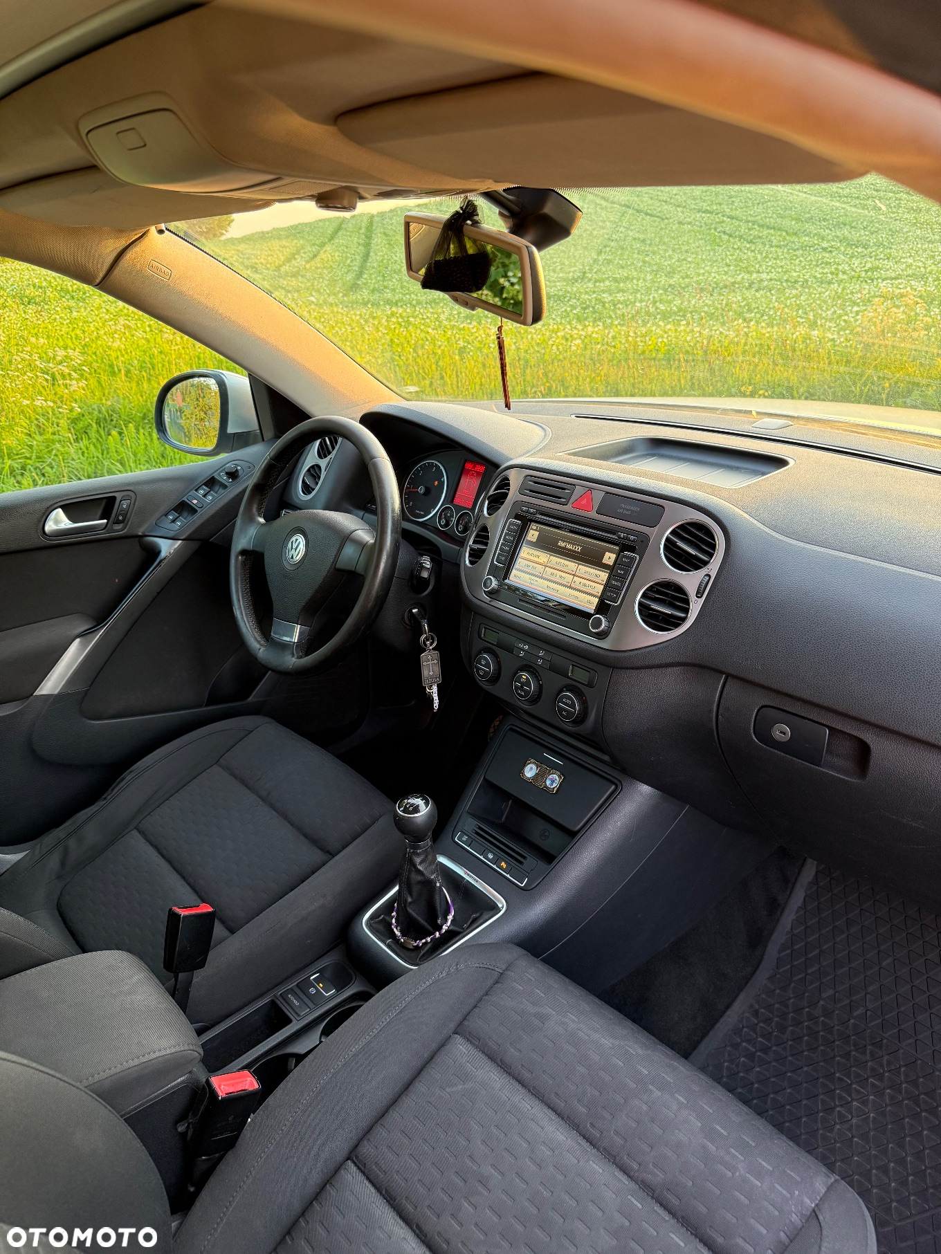 Volkswagen Tiguan - 5